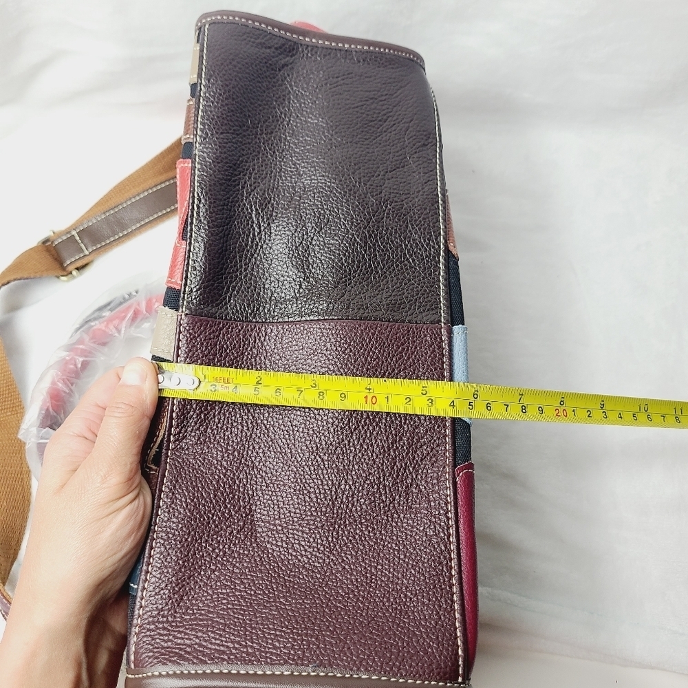 Nwt CAERLIF leather crossbody or hand bag - Picture 10 of 10